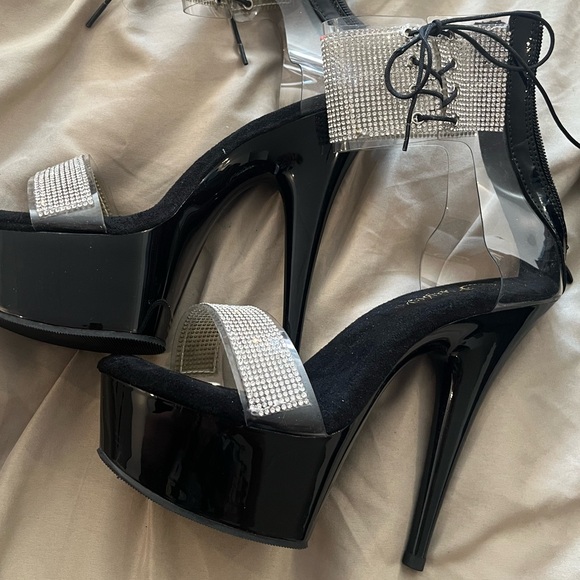 Pleaser🔥 - Picture 3 of 7